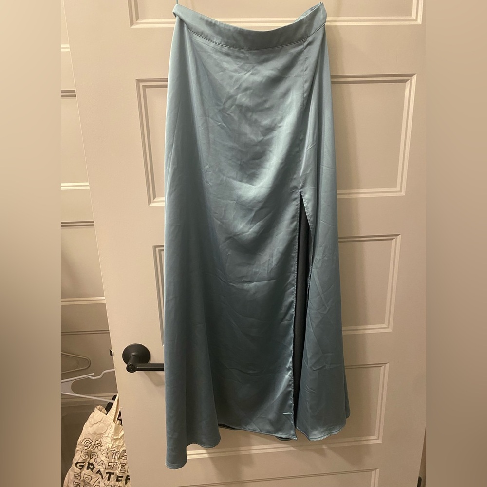 Sincerely Jules Gorgeous Blue Maxi Skirt with Side Slit~ Size Medium